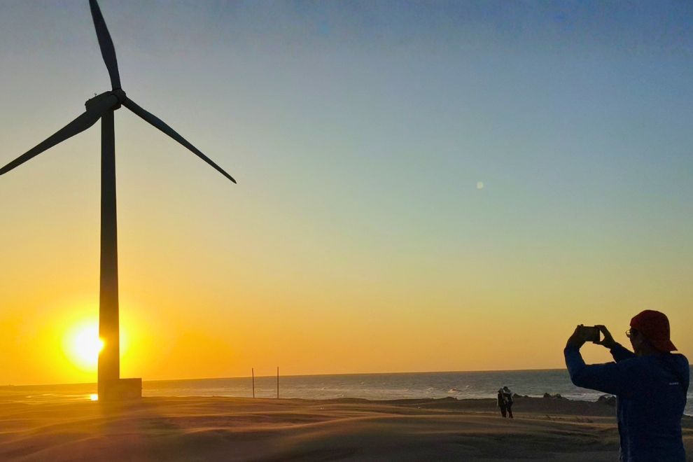 珍珠海岸巡禮：草漯沙丘 x 漁港海味之旅